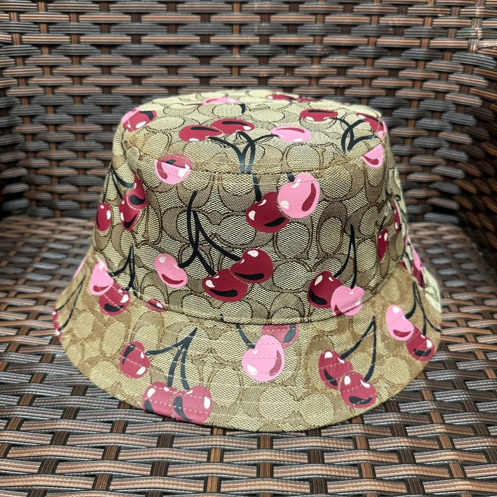 coach Signature Cherry Swirl Print Bucket Hat cz550 size XS/S